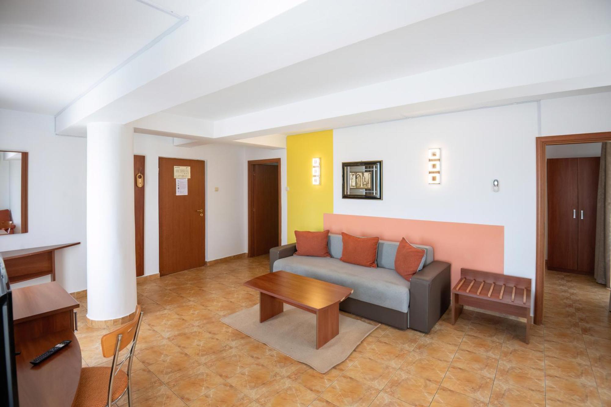 Complex Modern All Inclusive 马马亚 外观 照片
