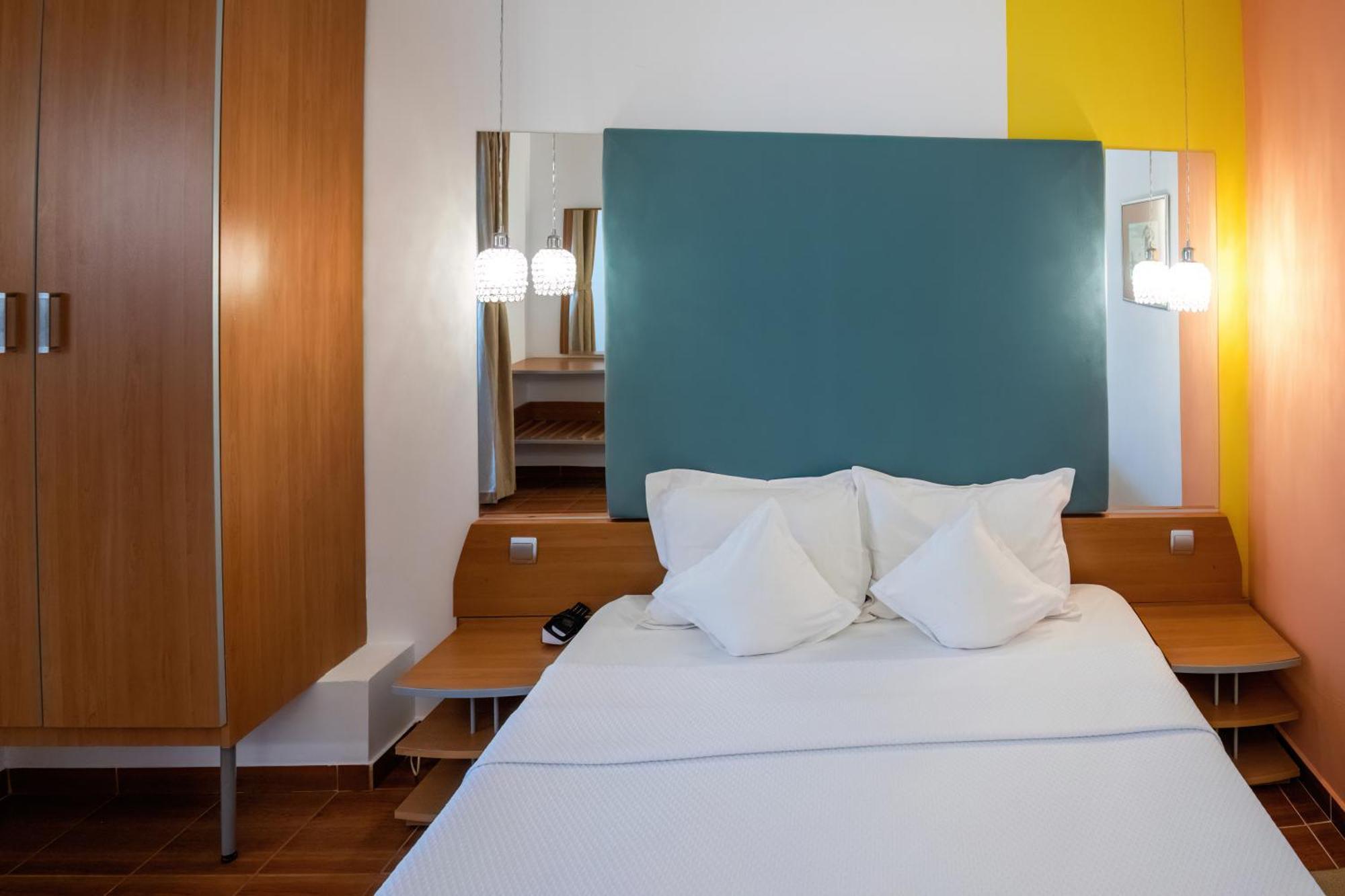 Complex Modern All Inclusive 马马亚 外观 照片