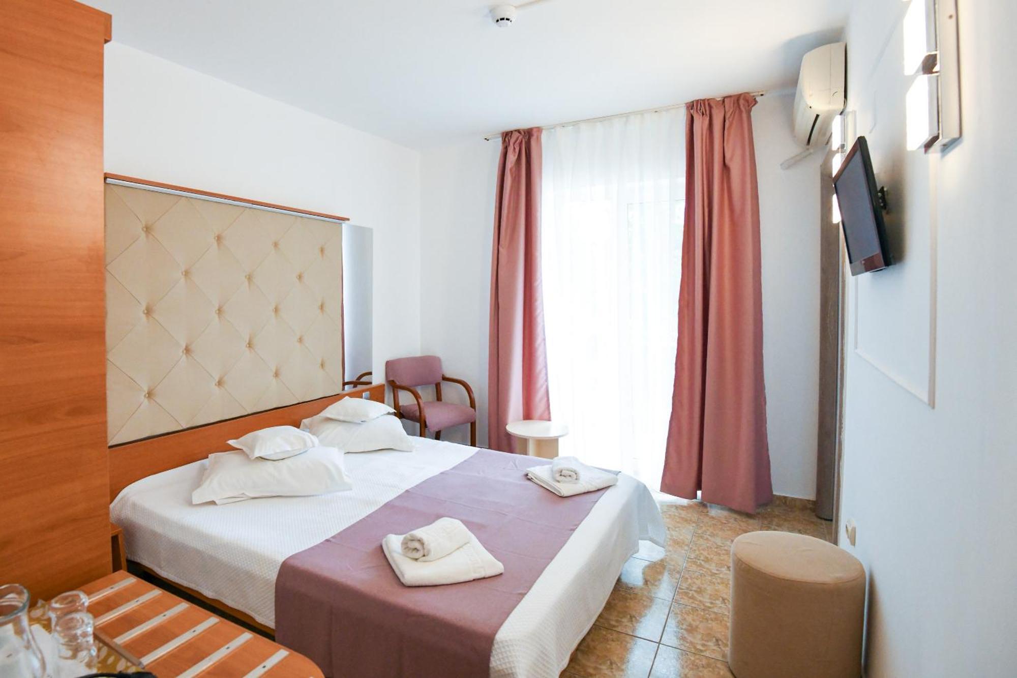 Complex Modern All Inclusive 马马亚 外观 照片